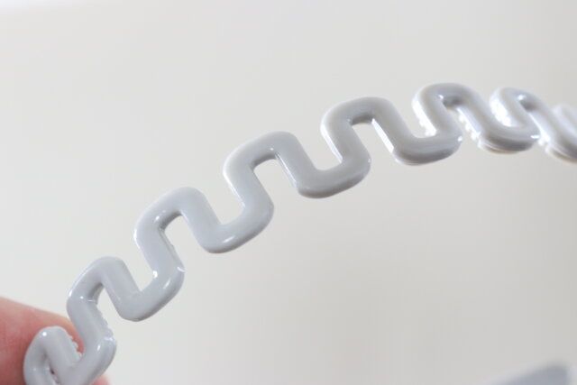 セリアの4746 やわらかカチューシャ5