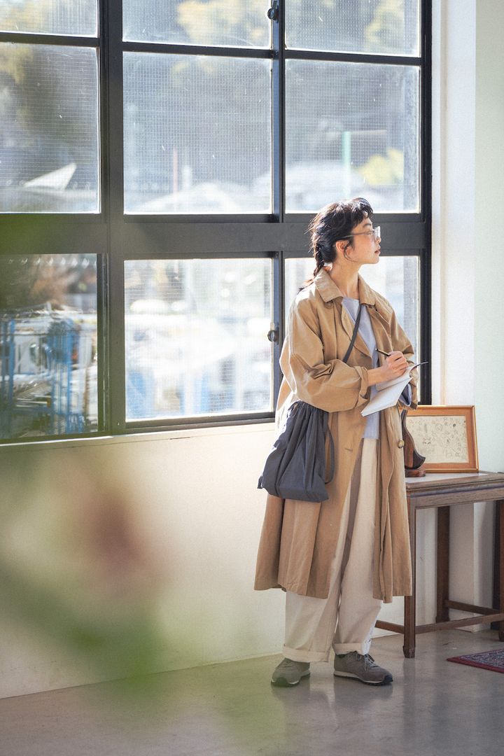 グレースニーカーの着こなし例2選。存在感がひかえめながら、着回し力絶大！【FUDGE FRIEND おしゃれさんの毎日コーディネート｜田中真里奈】