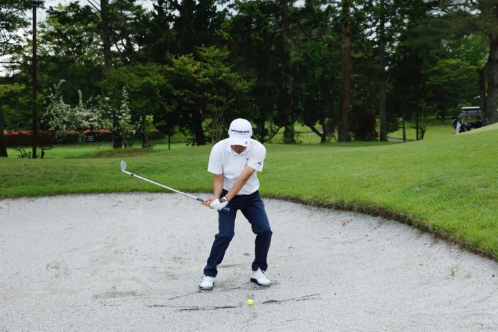 アイアンとバンカーの苦手を克服！3人のプロがコツを解説