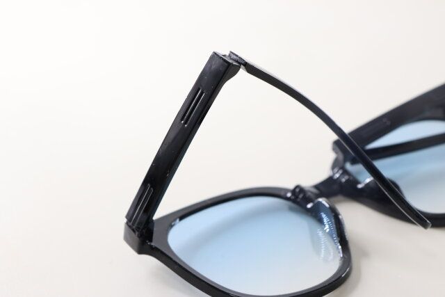 ファッショングラス折りたたみ つる