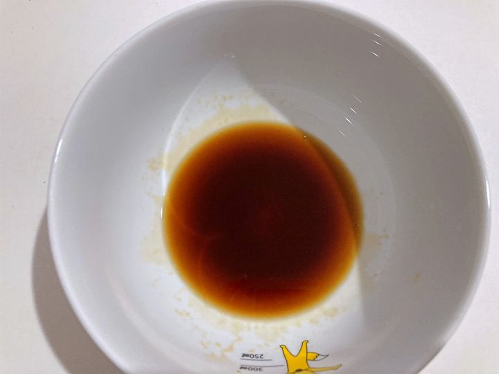 調味料を合わせてタレを作る