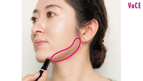 影は最小限にとどめてそぎすぎない