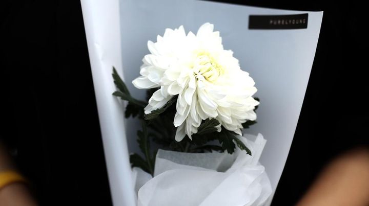 妻と2人の娘を残して…闘病中だった元選手、45歳で死去 「多発性硬化症と診断され、人生が一変…」