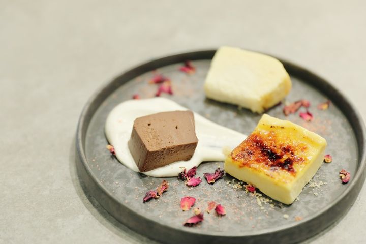 HUGONIST大阪北堀江