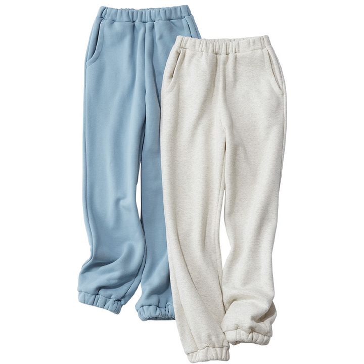 シールームリンのブルーとライトグレーのスウェットパンツ