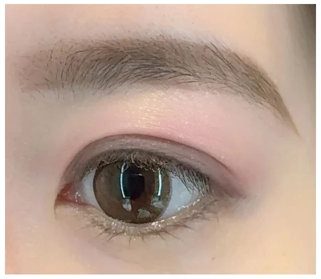 スナイデル ビューティ アイデザイナー n 02 Dress up Pink スウォッチ