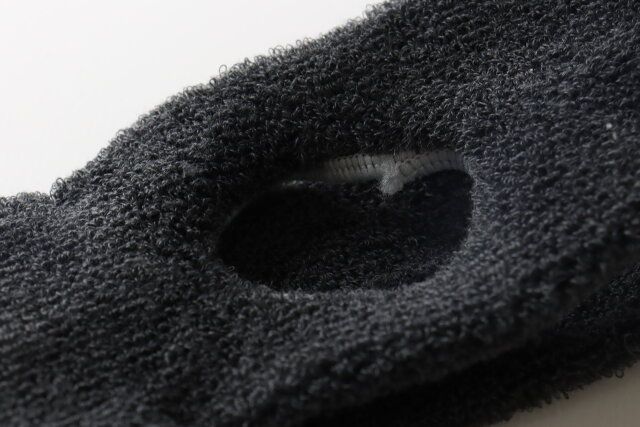 後ろ髪が束ねられるヘアーバンド 構造