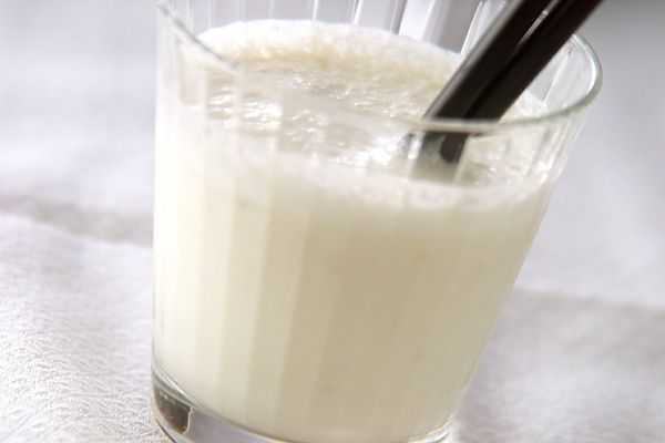シンプル！バナナスムージー とろっと濃厚 毎日でも飲みたくなる味わい