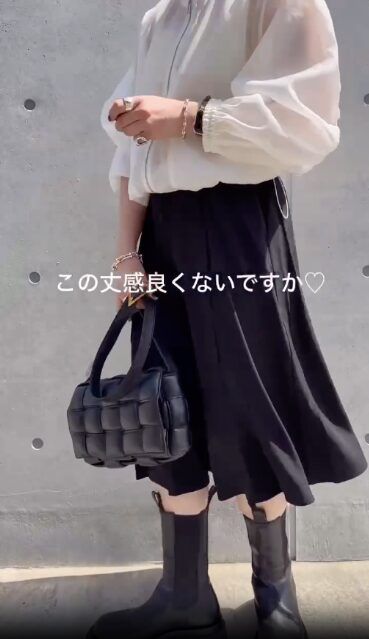 黒のドレープキュロッツQとシアーブルゾンを着たコーデ