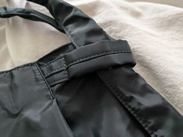 Y'SACCS2WAYショルダーリュックのストラップ