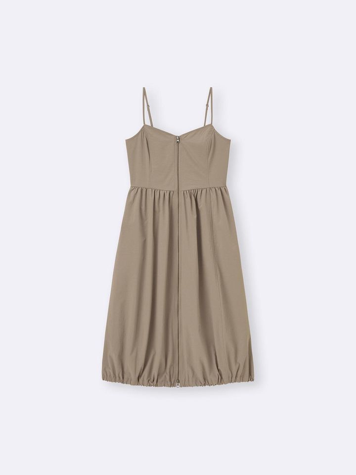 画像1: 出典：GU