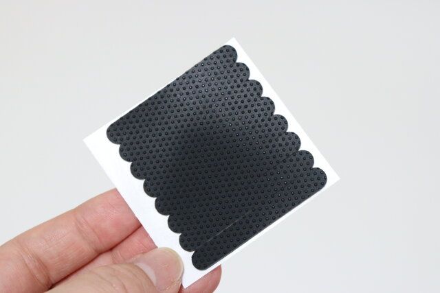 セリアのおすすめハンガーのすべり止めシール 8P