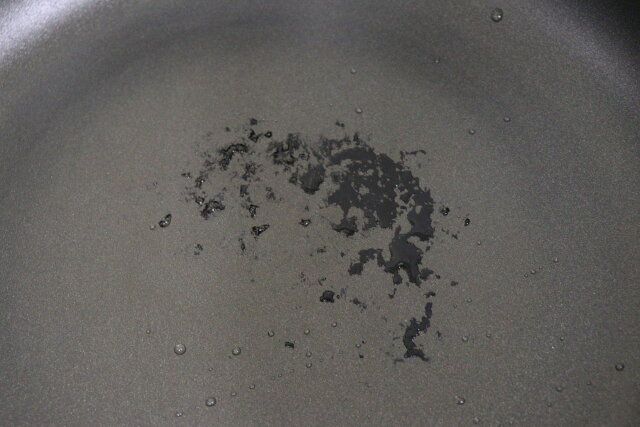 ダイソー 重曹（粉末タイプ、250g） コゲ落とし