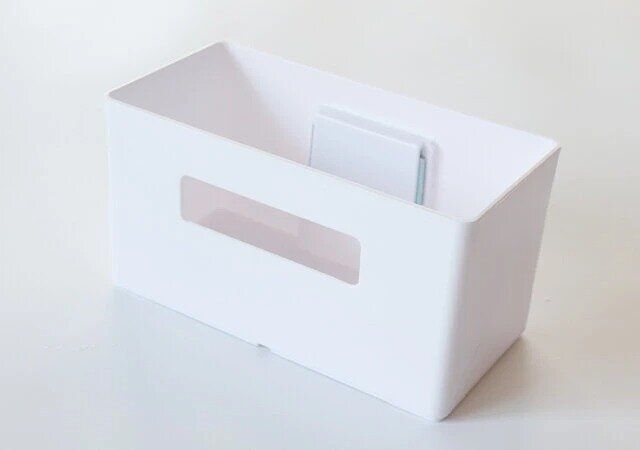 ダイソーのマグネット付収納ケース（14cm×7cm×7.5cm）1