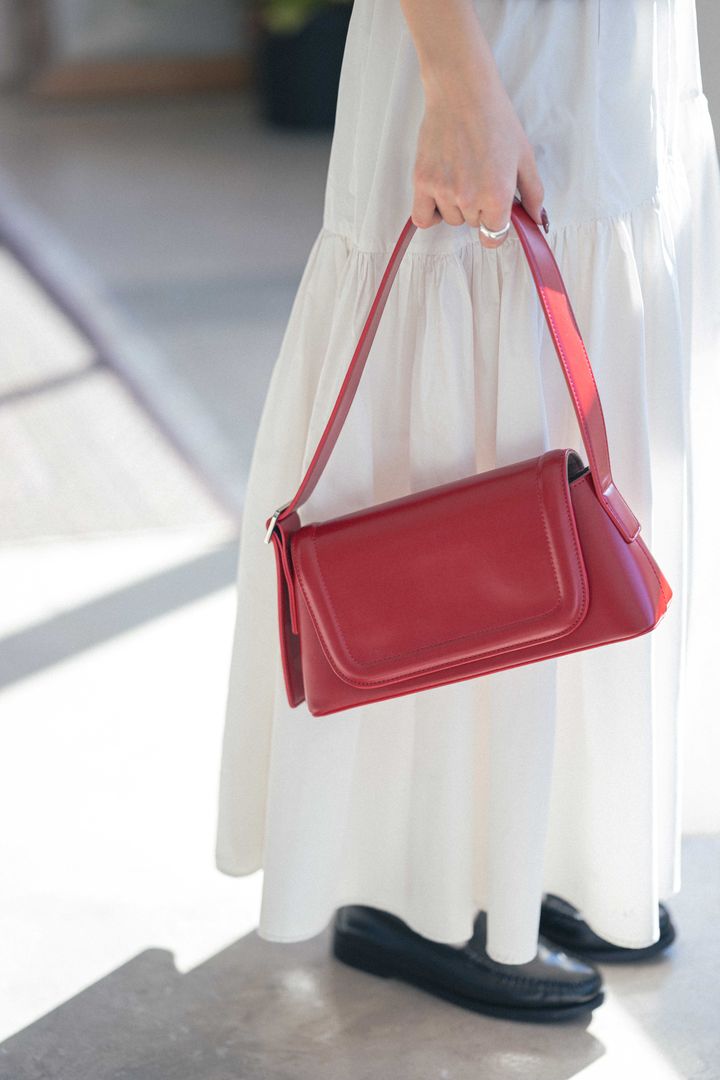 “白いティアードスカート”は甘くも辛くも着られて重宝！デイリーコーデ2選【FUDGE FRIEND おしゃれさんの毎日コーディネート｜UMI】