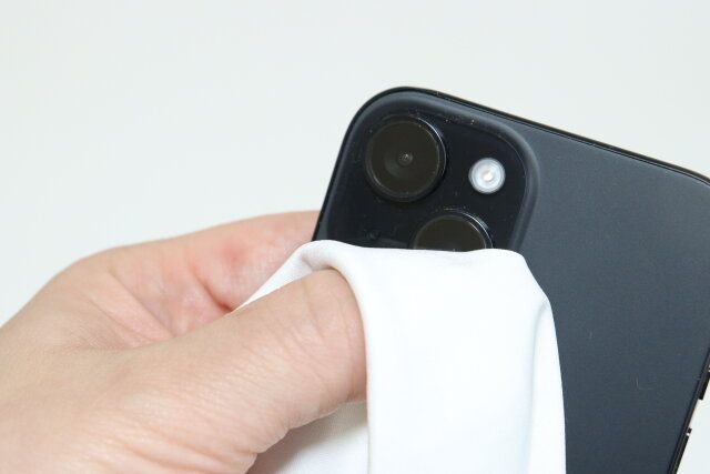 ダイソー カメラレンズ保護カバー（アイフォーン用、15／15Plus＆14／14Plus、ラインストーンA） 使用前準備