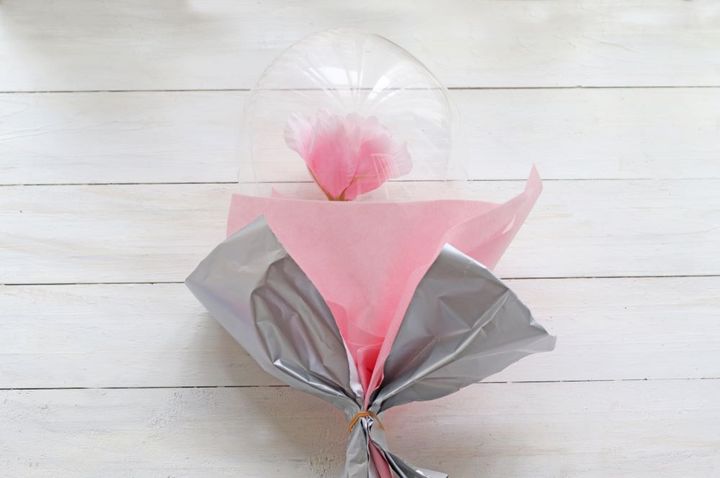 ラッピングペーパーを重ねる