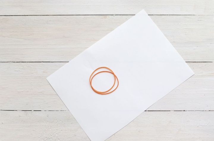 コピー用紙と輪ゴム