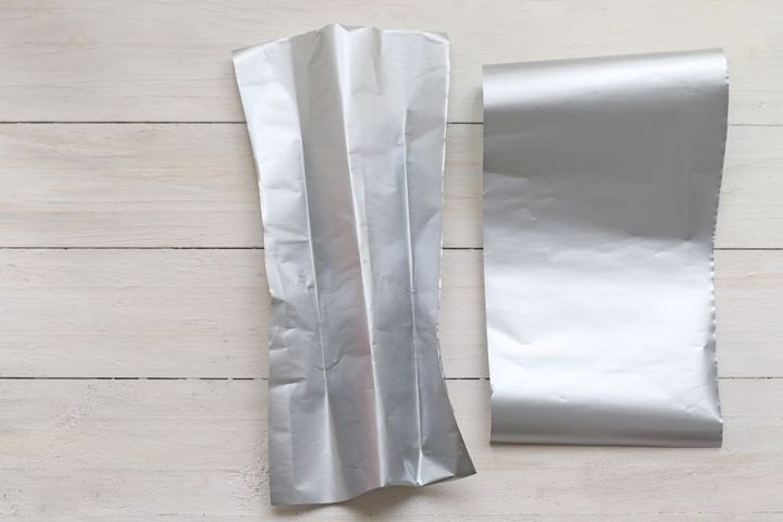 ラッピングペーパーを折る