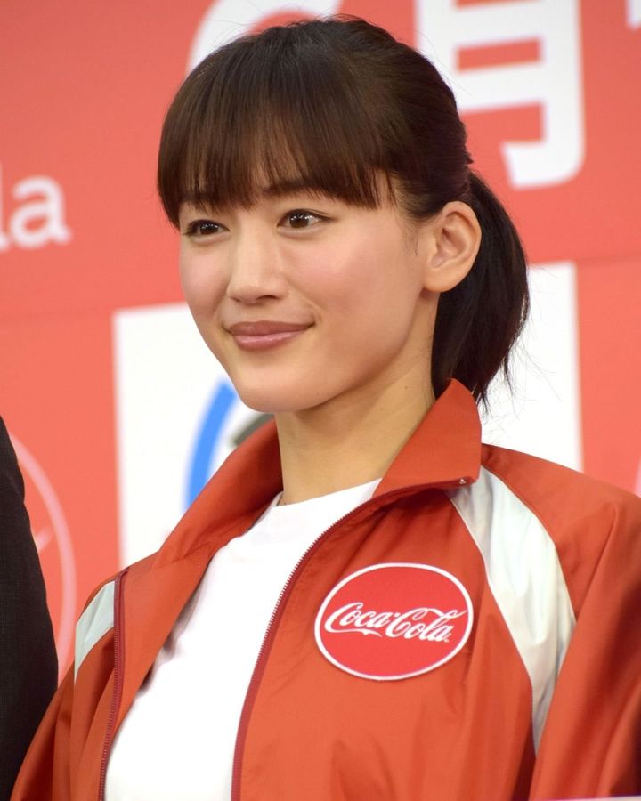 綾瀬はるかさん 210215_ayase_01