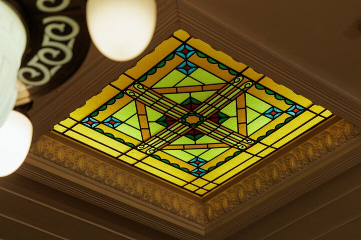 ドラマや映画のロケも多い「名古屋市市政資料館」で、クラシカルな雰囲気に浸って