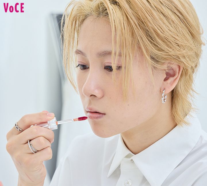 HIROTOはピンクシャドウにも合うベージュ系リキッド