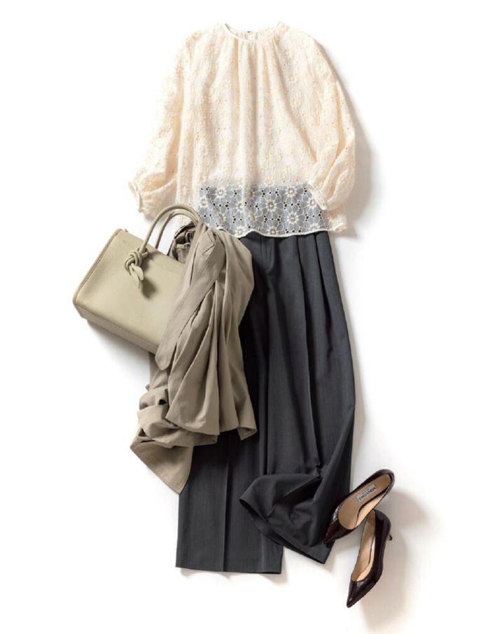 カットレースブラウスの着まわし