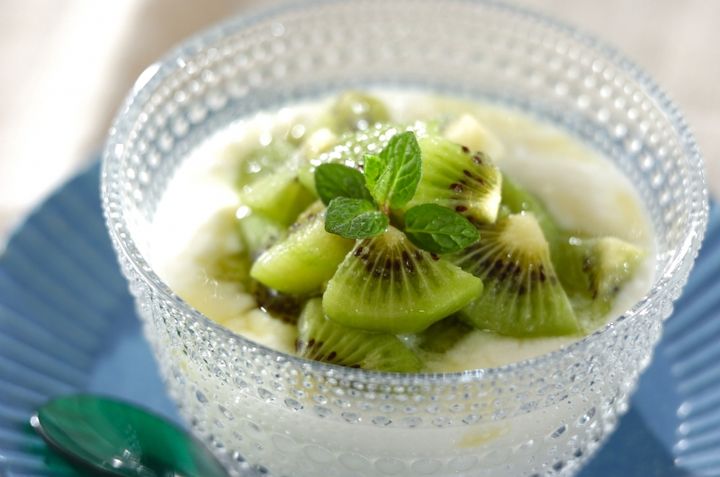 ヨーグルト・キウイソース