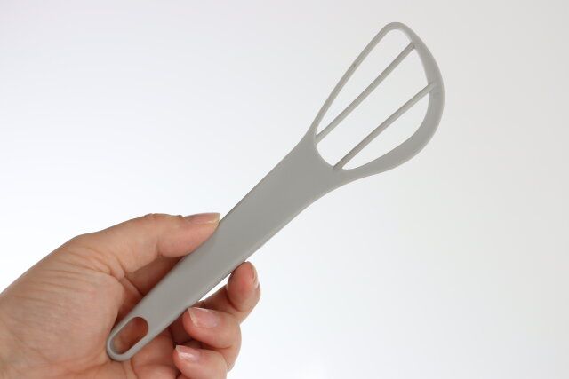 セリアの混ぜられるヘラのサイズ