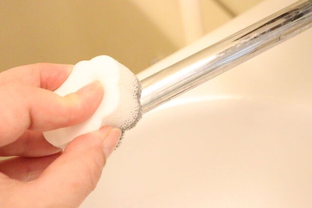 セリアのくもピカは水アカの掃除にうってつけ