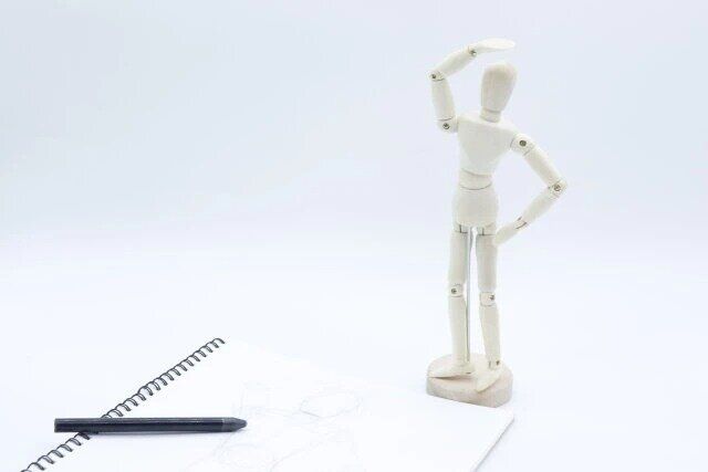 ダイソーのデッサン用人形（20cm）2