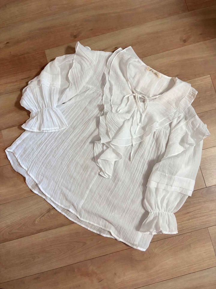 画像1: フリルがたっぷり