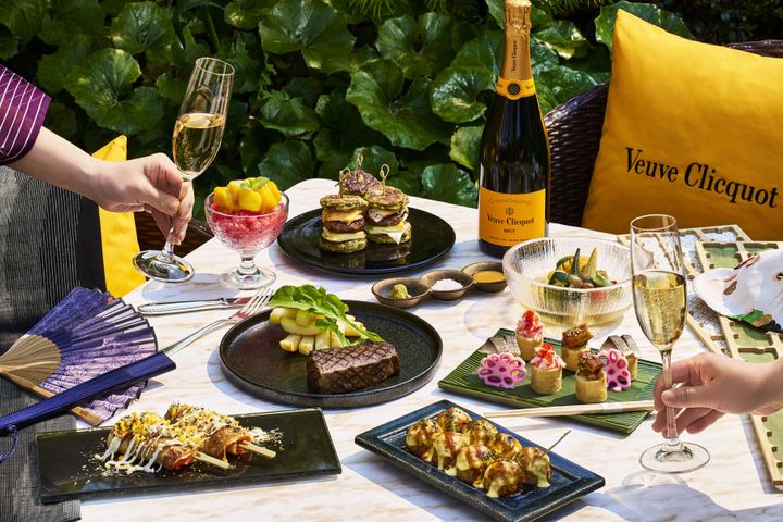 ビバレッジフリーフロープラン￥6,000〜、フード＋ビバレッジフリーフロープラン￥13,000〜