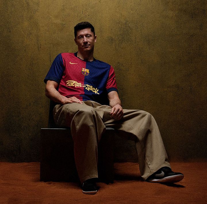 11日のクラシコ限定！「バルセロナ×トラヴィス・スコット」コラボユニフォームが“即完売”の超人気