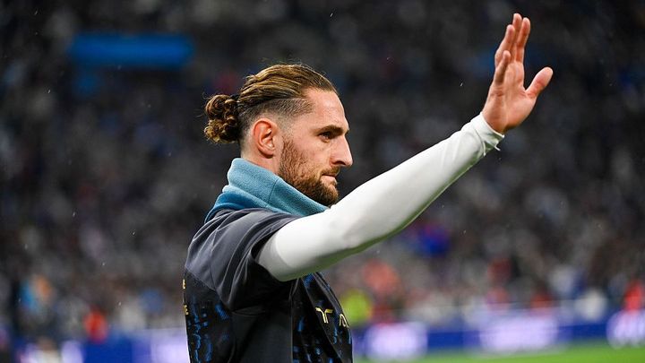 決勝戦進出で大暴走するファン！因縁選手の服を燃やして「母親」も侮辱