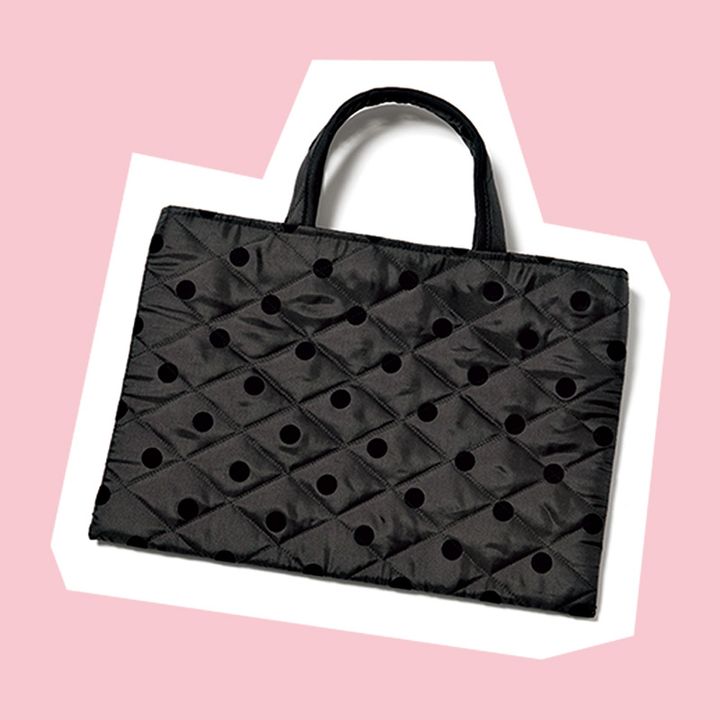 ビビスールの黒のキルティング生地にドット柄のサブバッグ