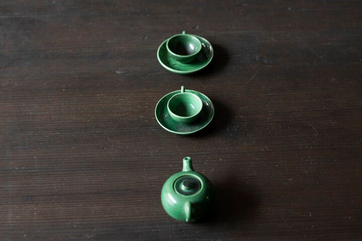 京都「うつわと古物 幹」で、物語のある手なじみのよいうつわと一期一会の出会いを