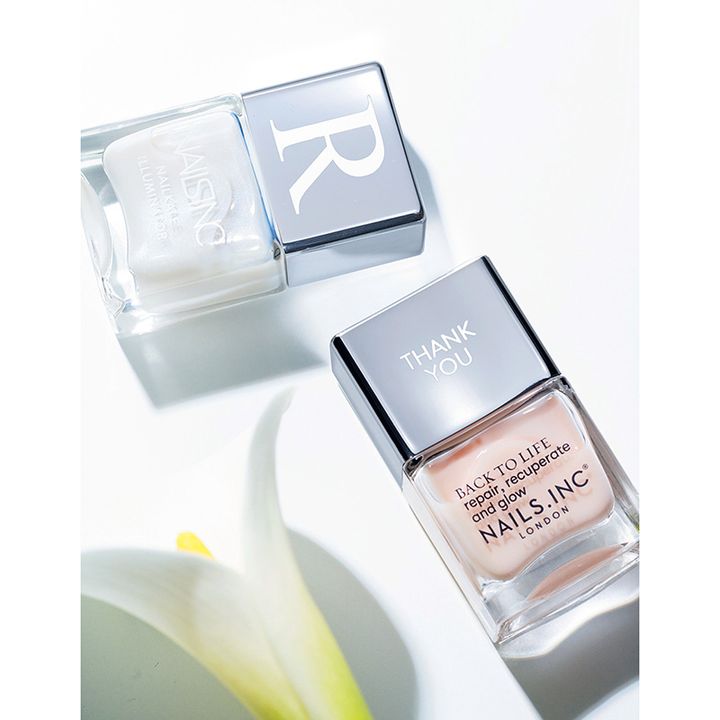 NAILKALE Illuminator、BACK TO LIFE Treatment Base Coat
