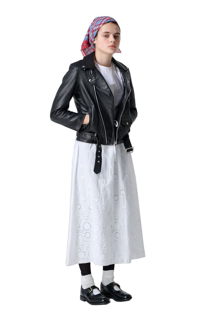 売り切れ品切れ続出！ワードローブにあると安心な定番ウェア15選