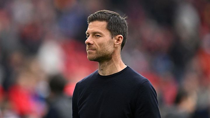 「最後の試合になる」偉業を成し遂げた指揮官が退任を発表、来季は世界最高クラブを指揮か