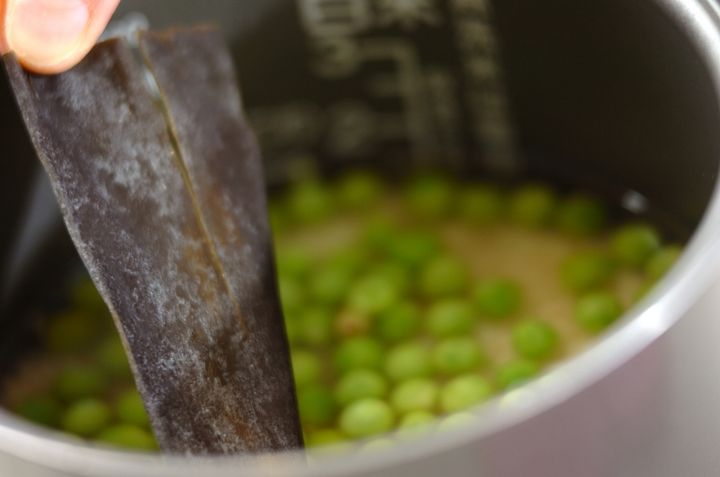 ウスイエンドウ豆ご飯の作り方1