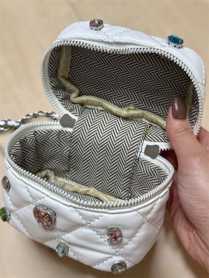 画像: 中の様子