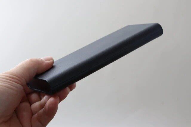 ダイソーの24IN1ドライバーセットのスライドケース