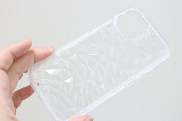 ダイソー キラキラカッティングケース（アイフォーン用、15＆14＆13）