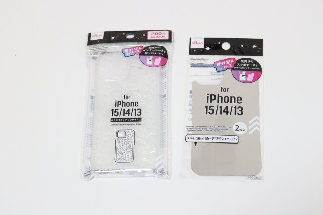 ダイソー キラキラカッティングケース（アイフォーン用、15＆14＆13） インナーシート（アイフォーン用、15＆14＆13、メタル、シルバーカラー） パッケージ