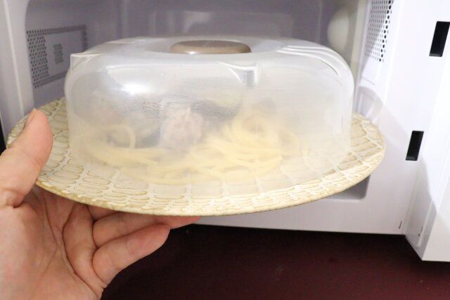 ダイソーのフタチンCATは高さのある食材にも使える