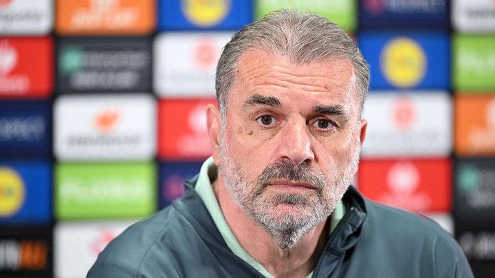 「私に関係あるのか？」 日本で指揮をとった名将、記者の質問に激怒