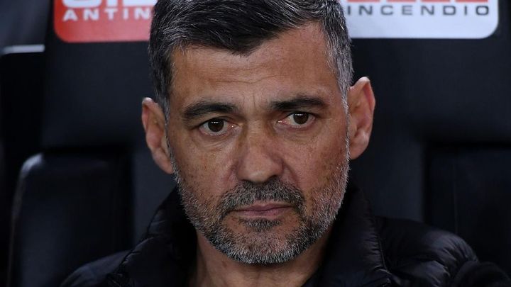 日本代表選手を『公開説教』した熱血監督、涙ながらに母への愛を語る 「母は脳卒中で半身不随になり、私がお風呂や食事を…」