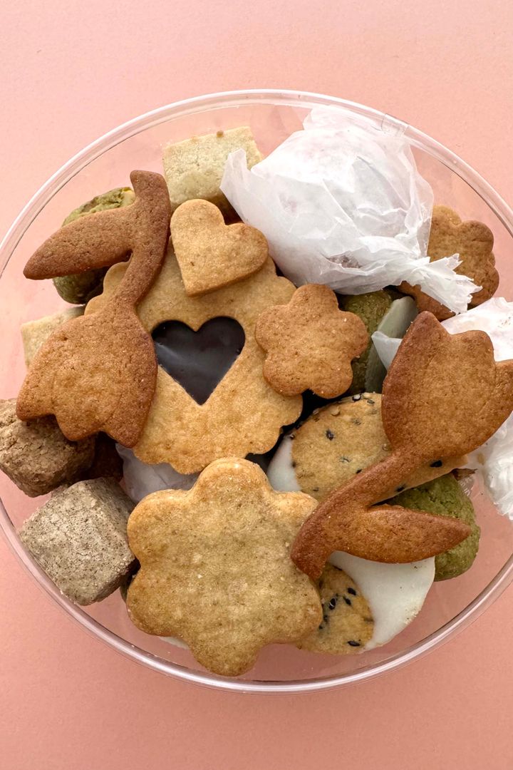 お取り寄せスイーツ2025♡ まだ間に合う！母の日ギフトにもおすすめ、かわいいクッキーボックス【ささやかですてきなもの 大谷有紀 vol.235】