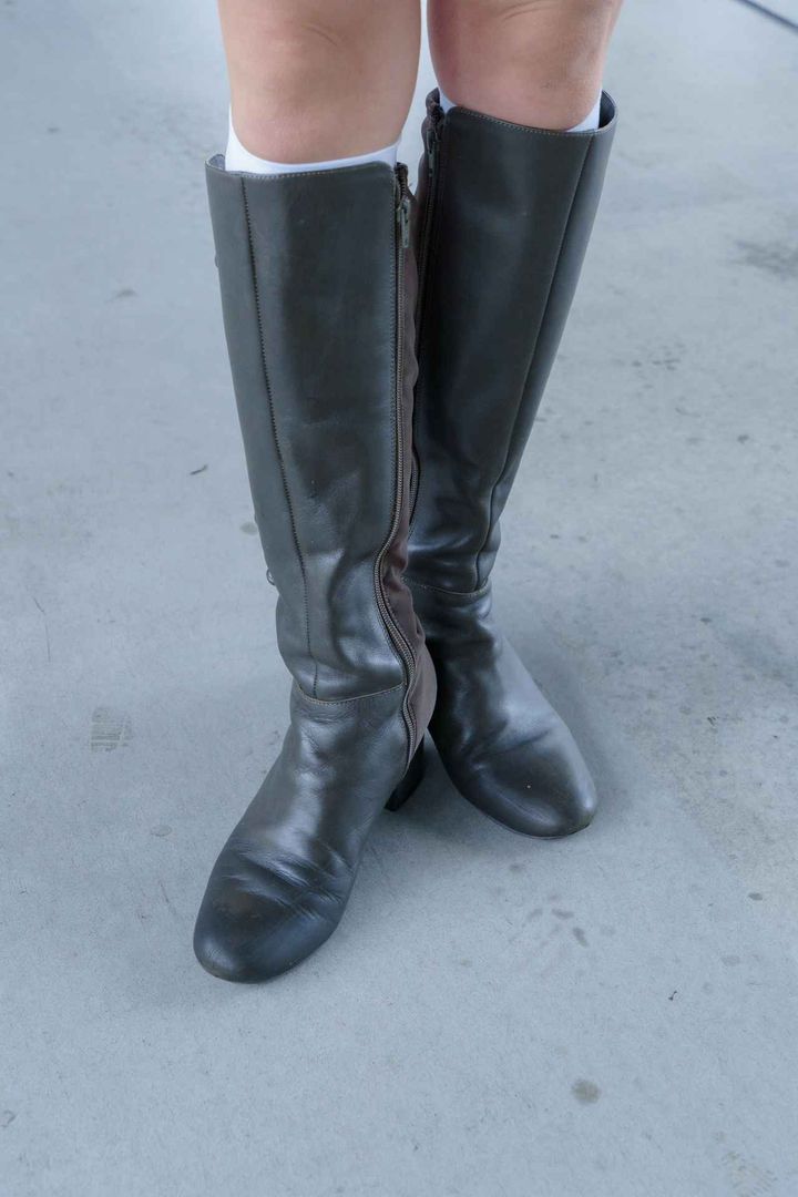 画像5: 甘いコーデを引き締める重めのネックレスやブーツがポイント